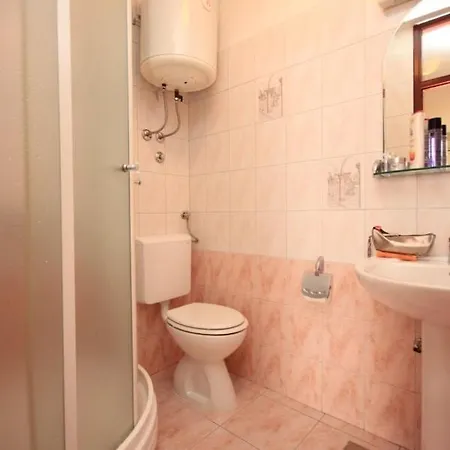 Gasthuis With A Parking Space - 7854 Opatija