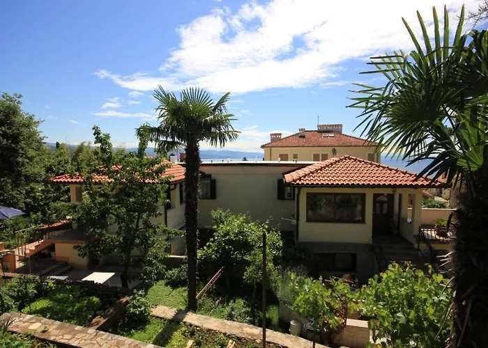 With A Parking Space - 7854 Penzion Opatija